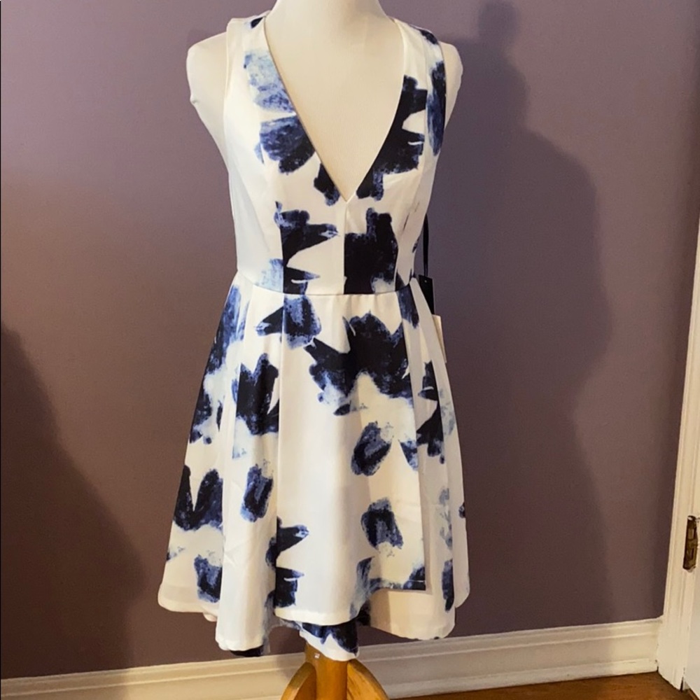 lulus white and blue dress